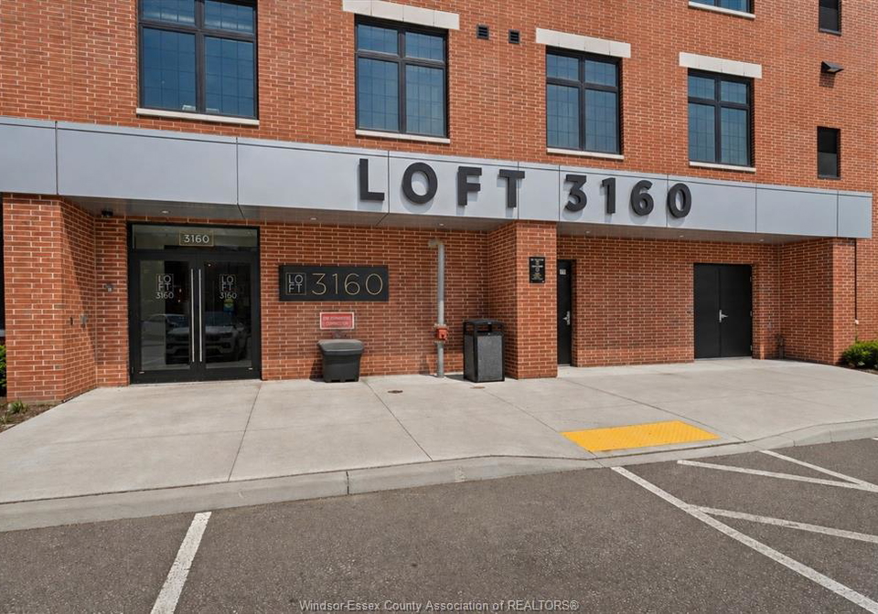 3160-meadowbrook-lane-windsor-ontario-26018778