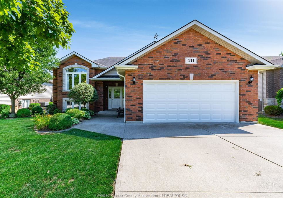 211-dieppe-crescent-kingsville-ontario-26018782