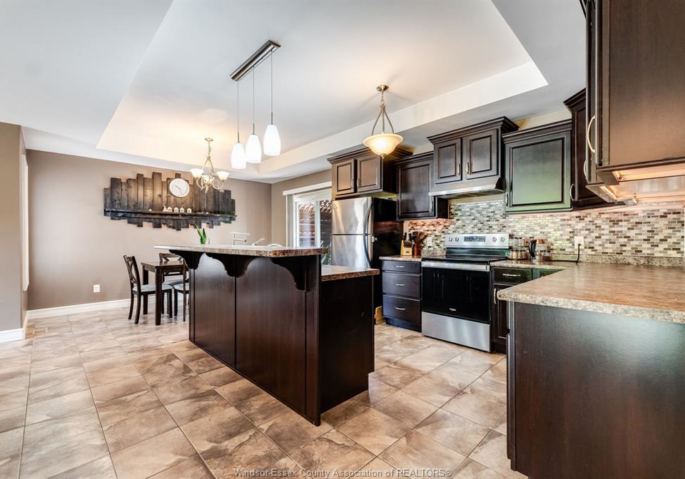 211-dieppe-crescent-kingsville-ontario-26018782
