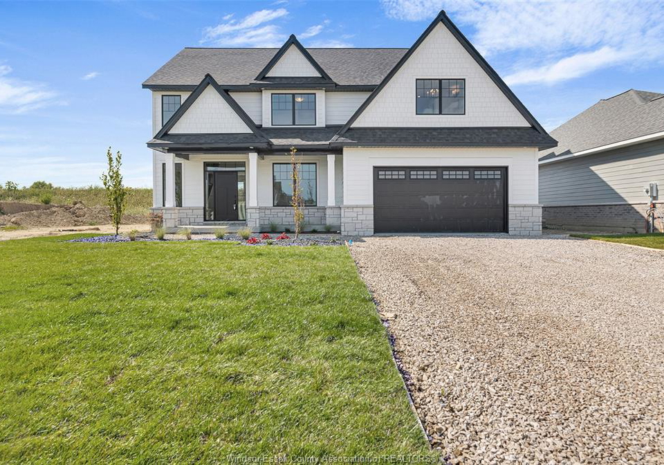 261-charles-street-essex-ontario-26018788