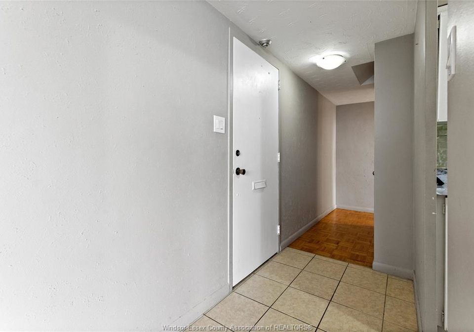 111-riverside-drive-windsor-ontario-26018793