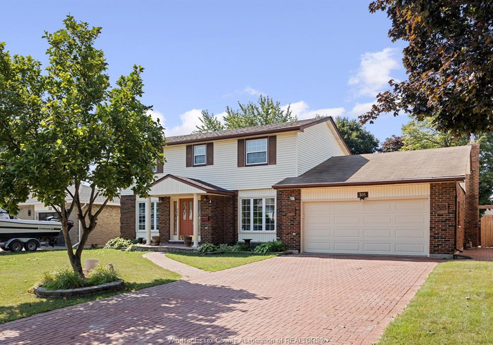 305-mccurdy-amherstburg-ontario-26018795