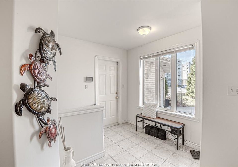 1708-banwell-windsor-ontario-26018800