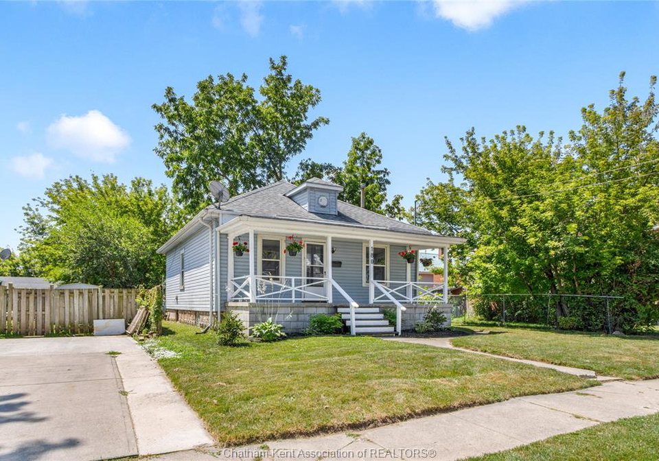 180-raleigh-street-chatham-ontario-26018801