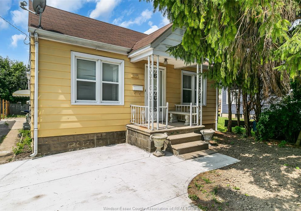 3337-riberdy-road-windsor-ontario-26018803