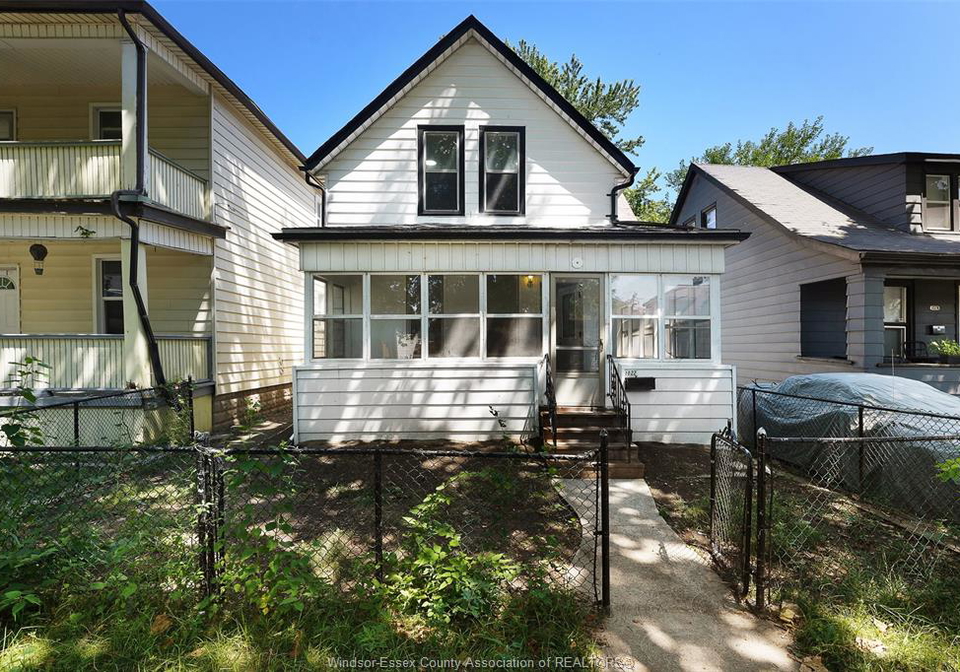 1022-hickory-road-windsor-ontario-26018811