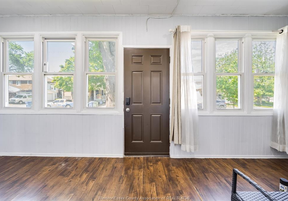 1170-pierre-avenue-windsor-ontario-26018827