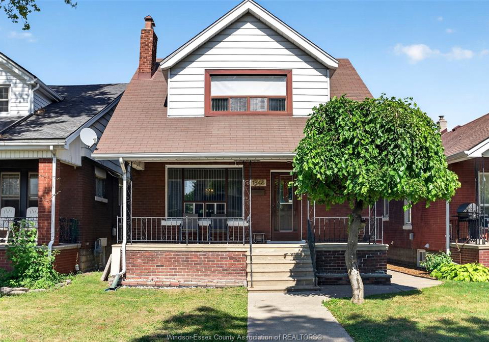 1342-hall-avenue-windsor-ontario-26018843