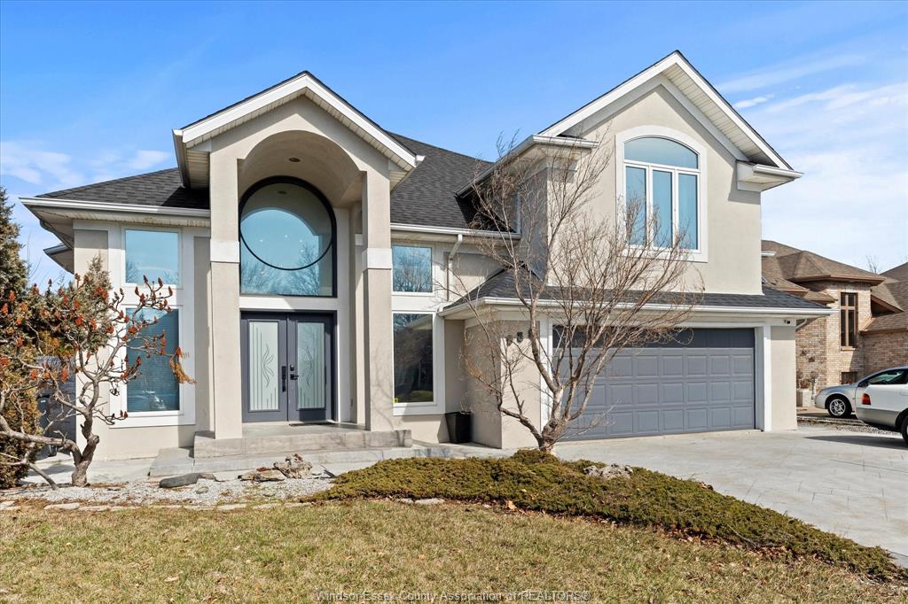 938-nova-windsor-ontario-26018851