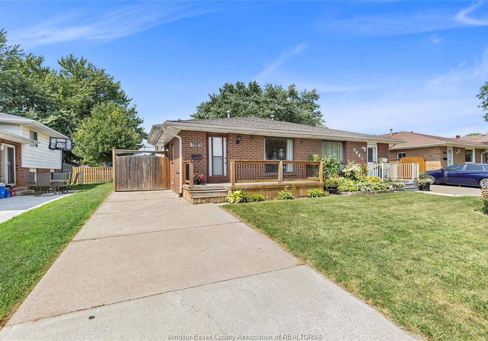 3083-jefferson-boulevard-windsor-ontario-26018852