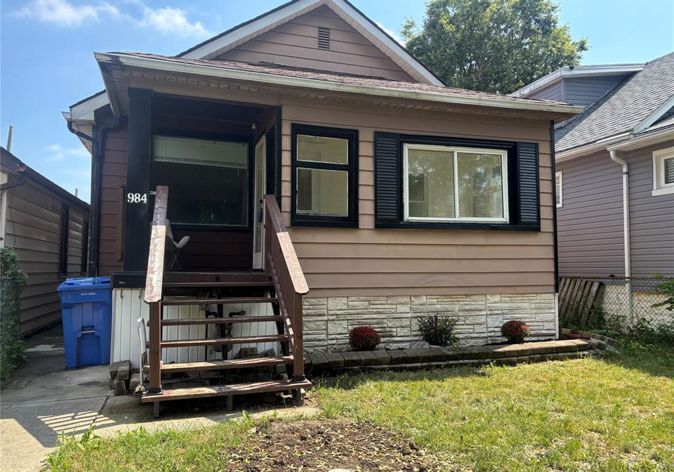 984-ellrose-windsor-ontario-26018861
