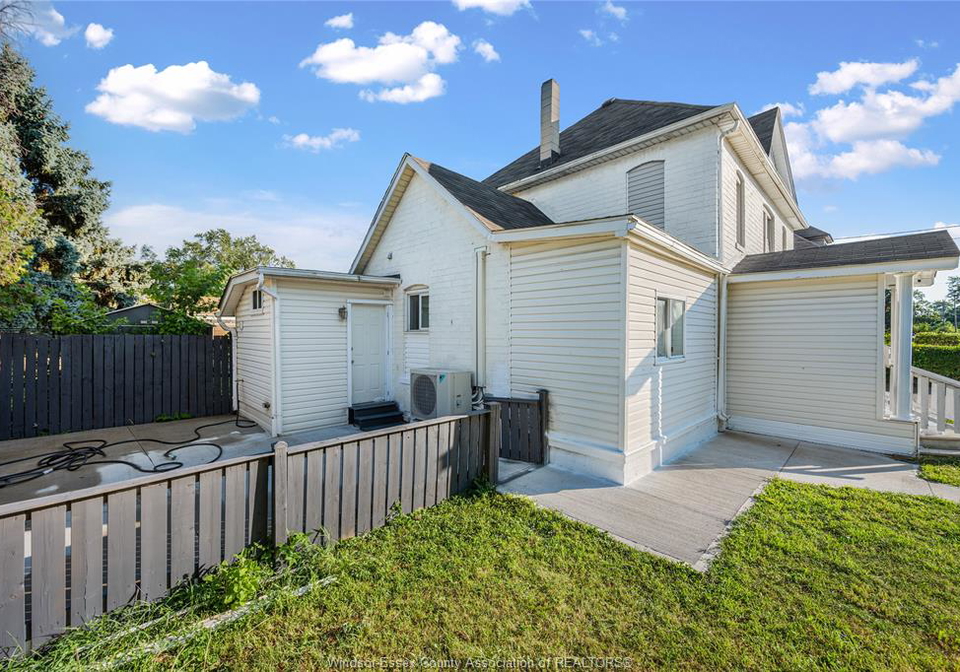 869-cataraqui-windsor-ontario-26018865