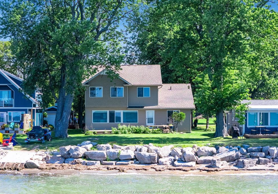 391-erie-aire-beach-road-harrow-ontario-26018869