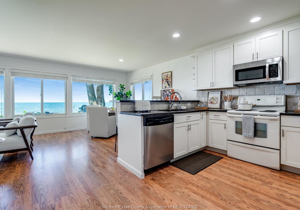 391-erie-aire-beach-road-harrow-ontario-26018869