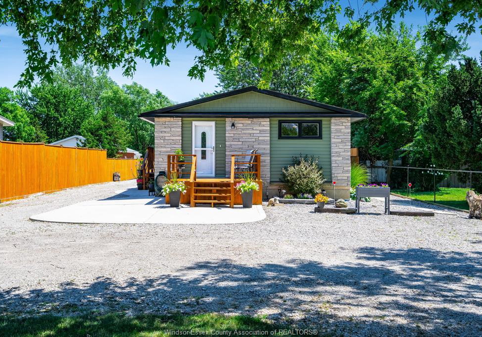 574-bevel-line-leamington-ontario-26018880