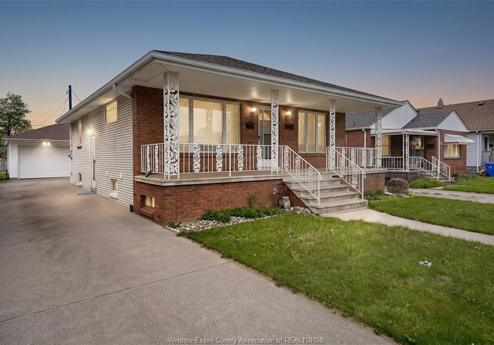 1639-langlois-avenue-windsor-ontario-26018885