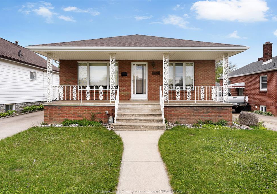 1639-langlois-avenue-windsor-ontario-26018885