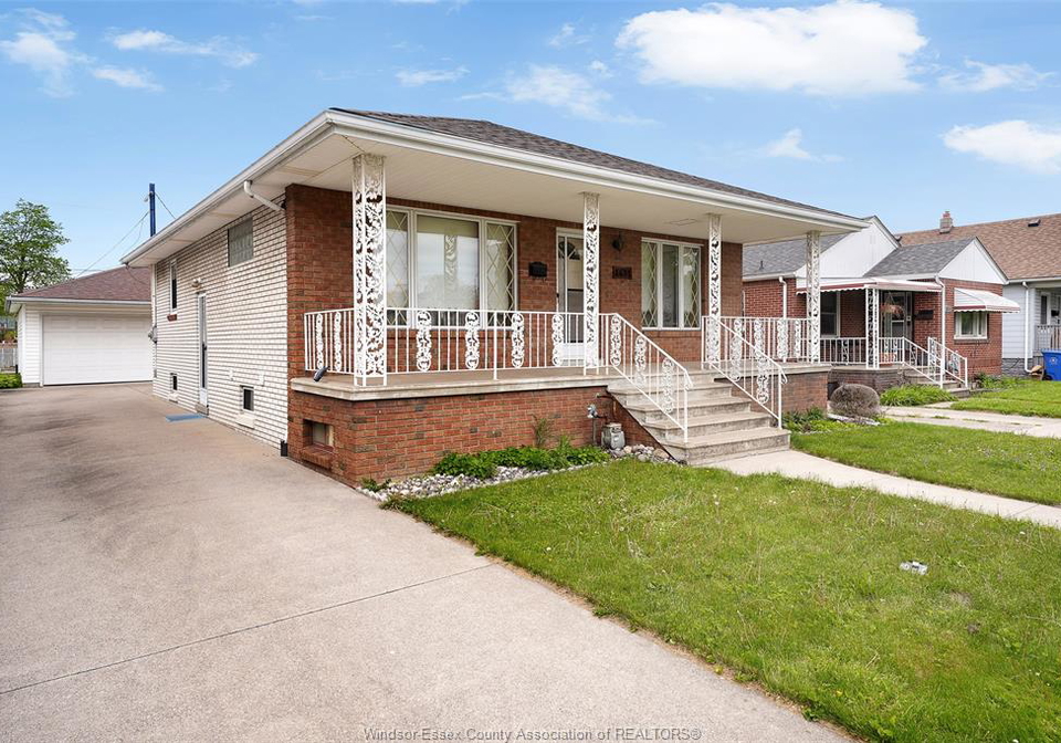 1639-langlois-avenue-windsor-ontario-26018885