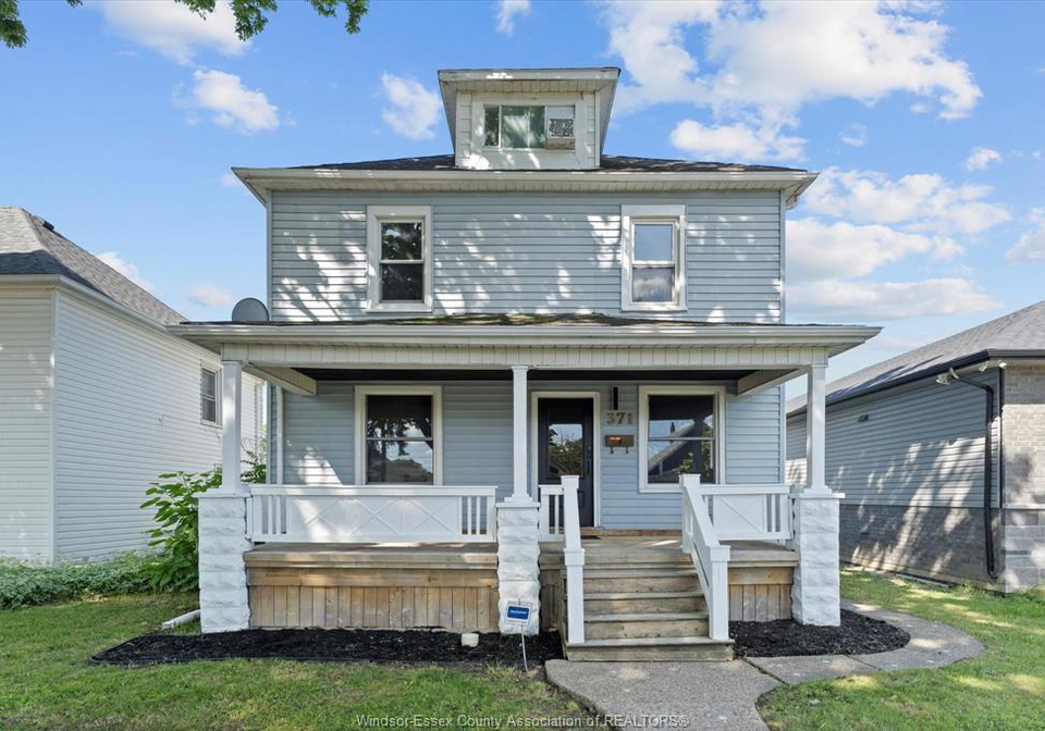371-curry-windsor-ontario-26018887