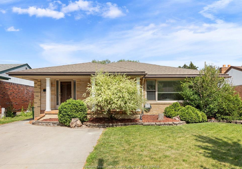 850-greendale-drive-windsor-ontario-26018888