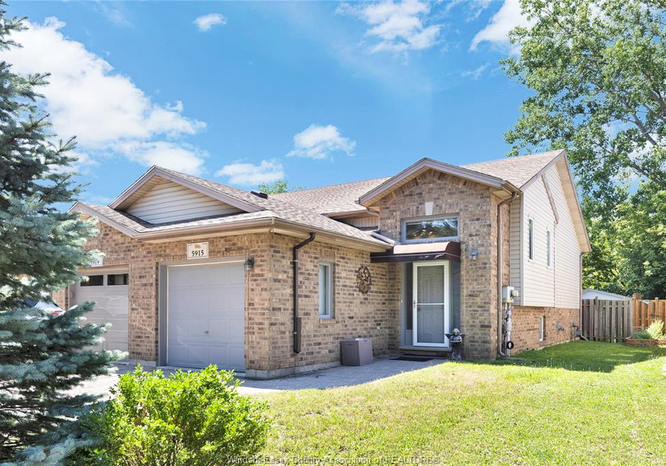 5915-north-woodmont-lasalle-ontario-26018889