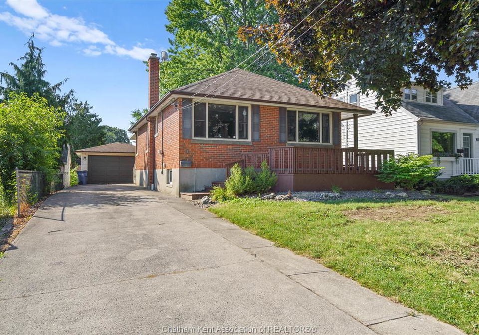 204-mcnaughton-avenue-east-chatham-ontario-26018890