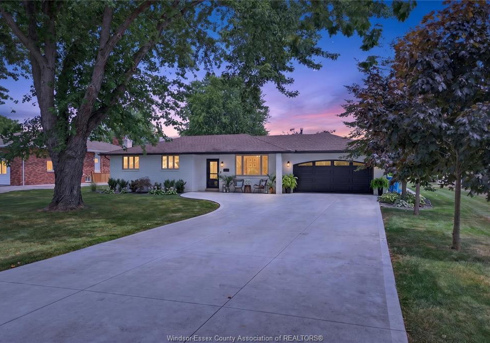1579-front-road-south-amherstburg-ontario-26018891
