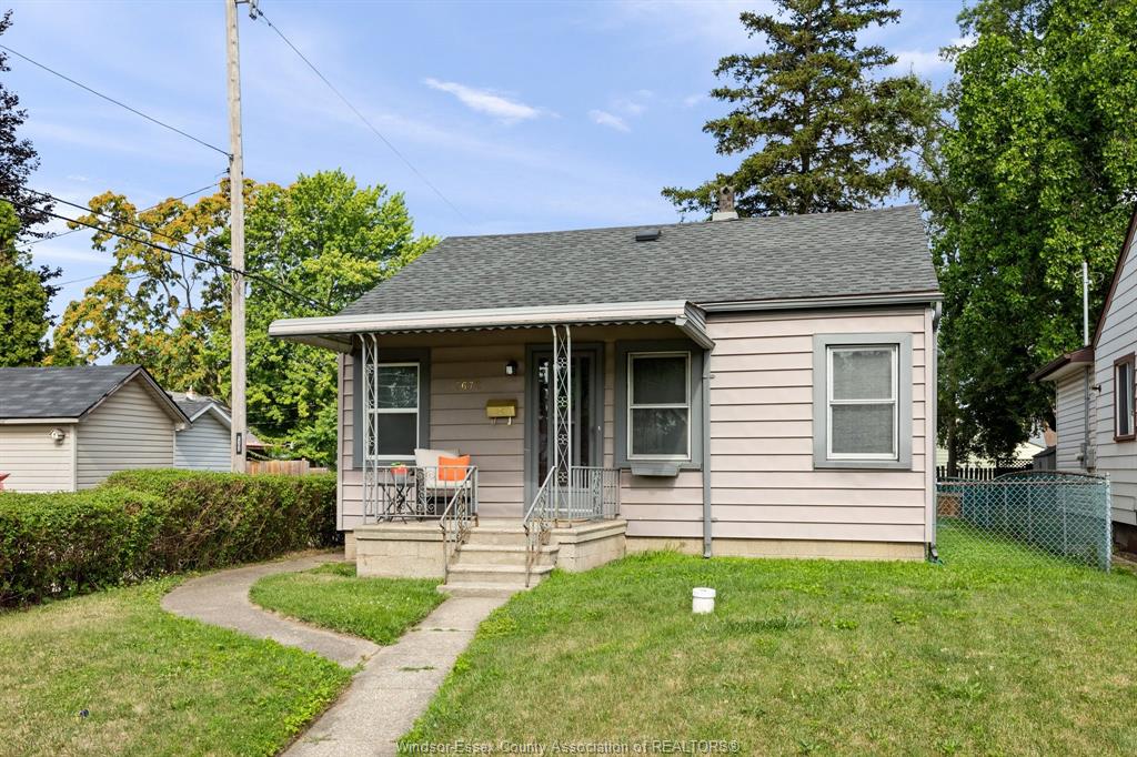 3672-girardot-windsor-ontario-26018893