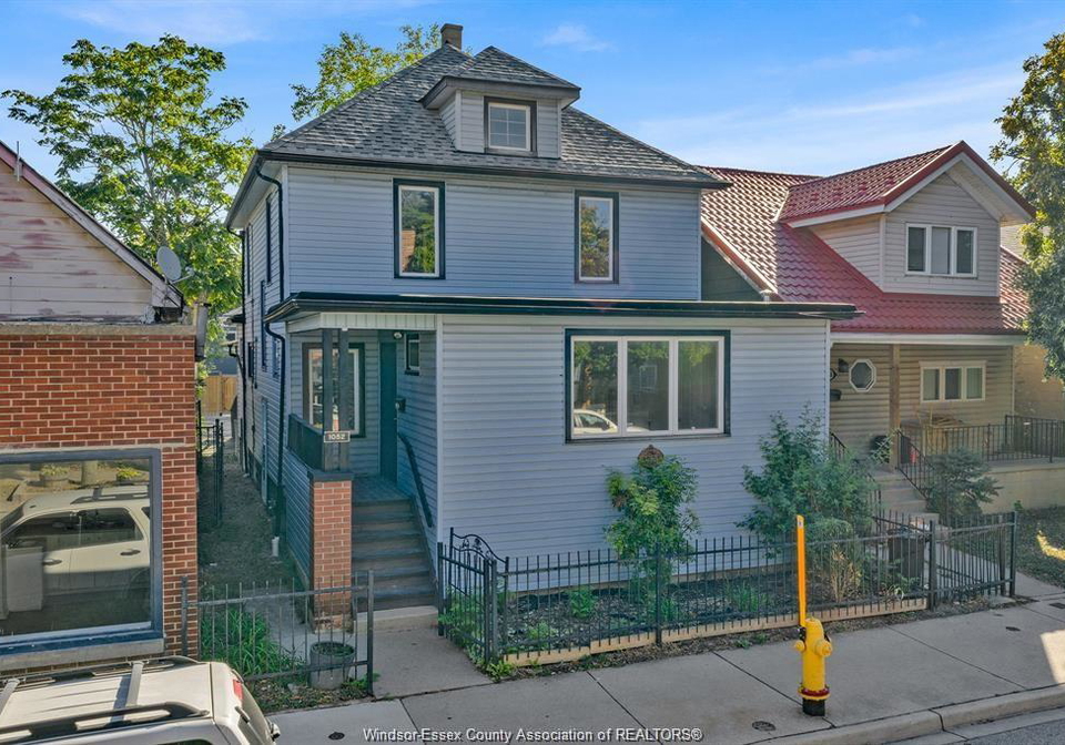 1052-drouillard-road-windsor-ontario-26018897