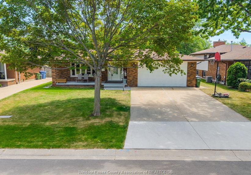 386-woodridge-tecumseh-ontario-26018898
