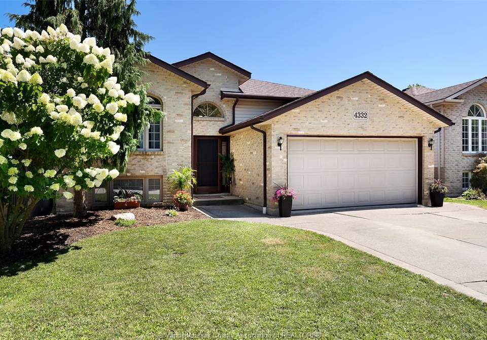4332-monterey-court-windsor-ontario-26018901