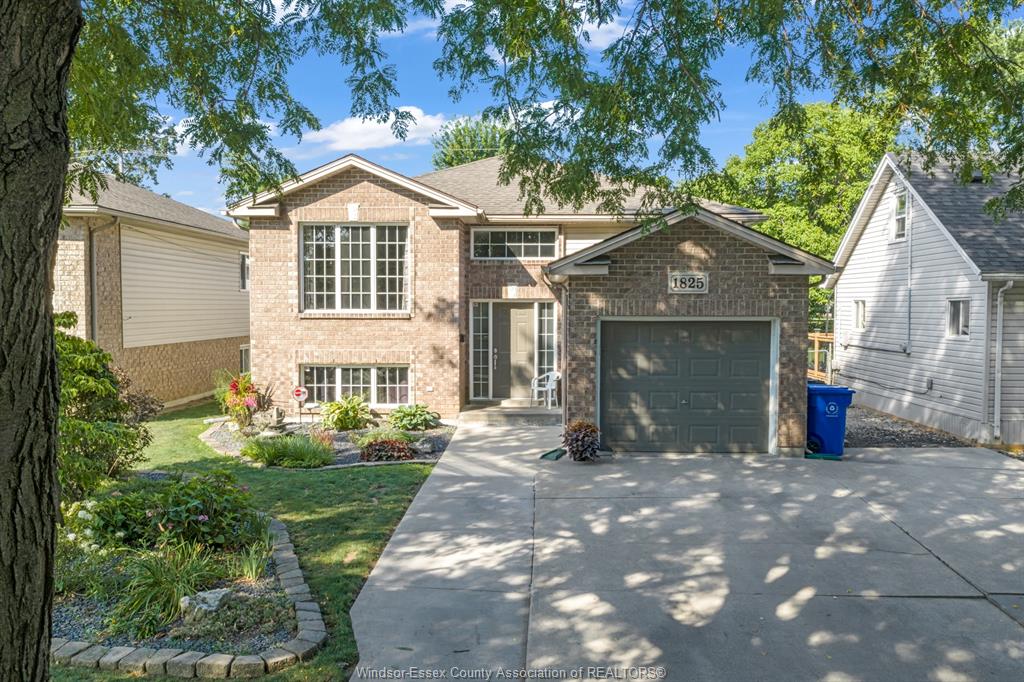 1825-westminster-windsor-ontario-26018903