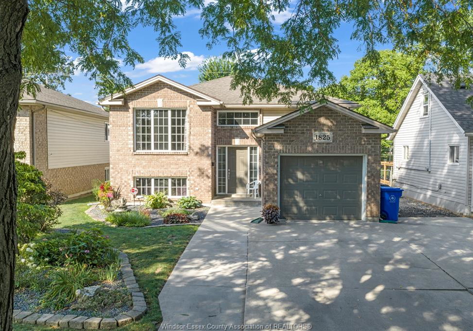 1825-westminster-windsor-ontario-26018903