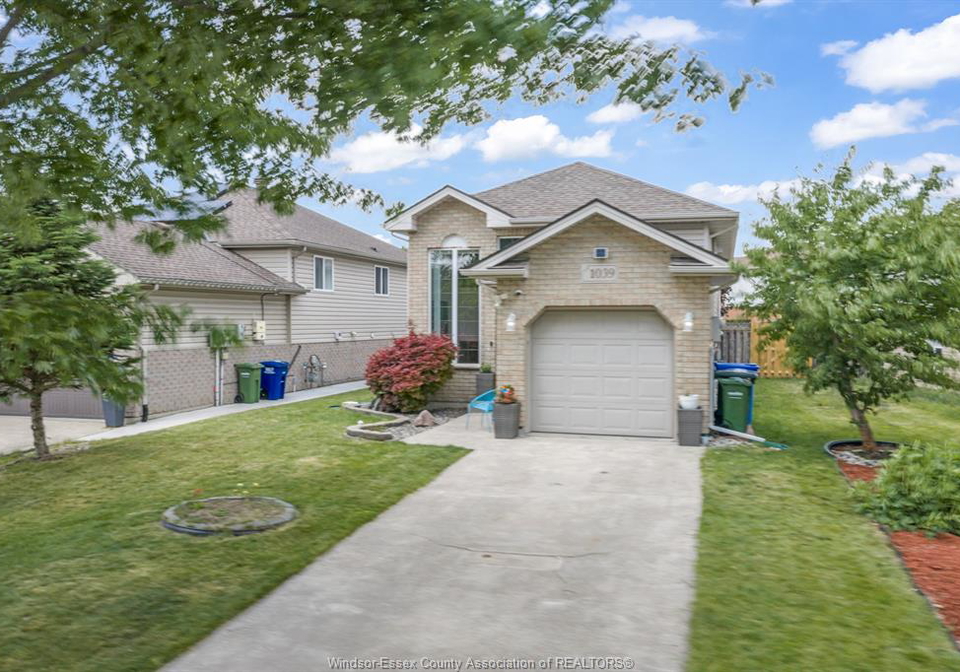 1039-silverdale-windsor-ontario-26018905
