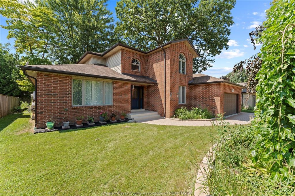 5753-bishop-street-lasalle-ontario-26018906