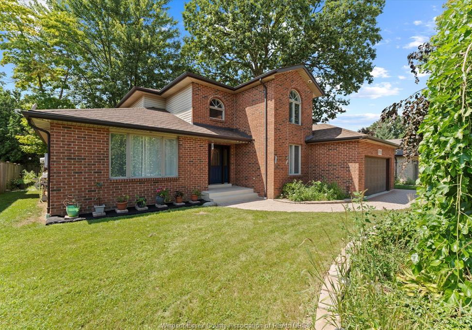 5753-bishop-street-lasalle-ontario-26018906