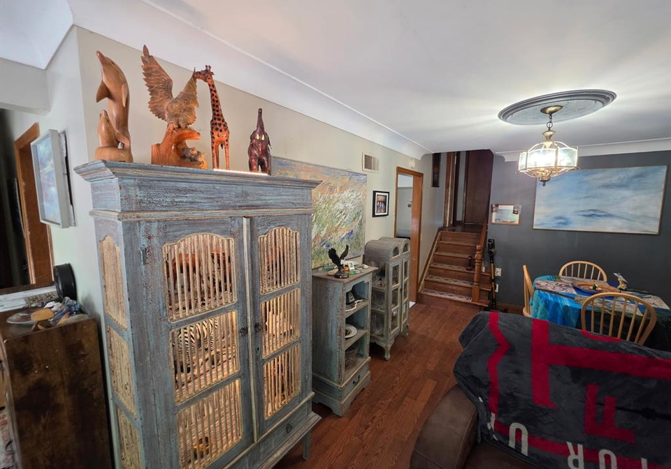 1058-riverdale-windsor-ontario-26018909