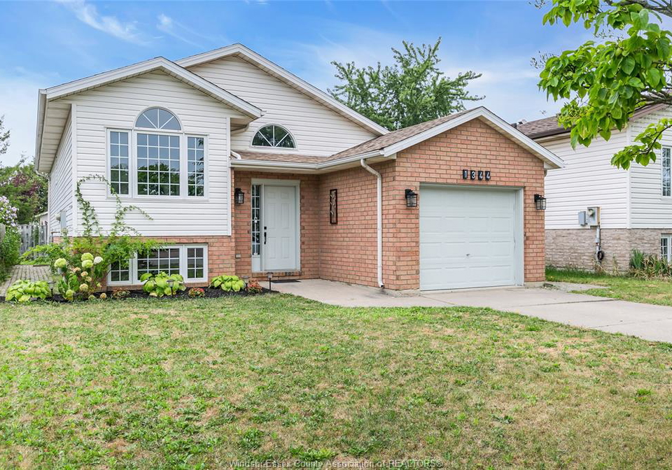 1344-giselle-windsor-ontario-26018911