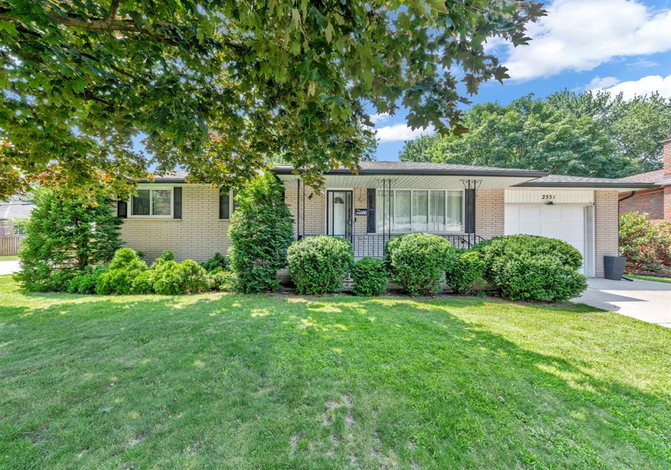 2551-todd-lane-lasalle-ontario-26018928