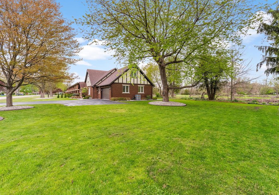 106-kael-crescent-harrow-ontario-26018931