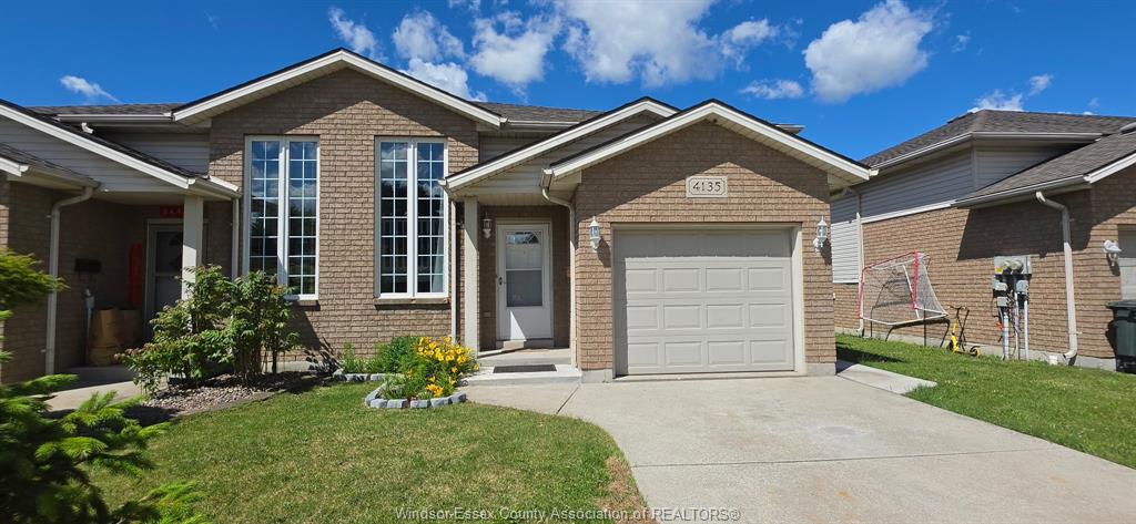 4135-st-clair-lasalle-ontario-26018932