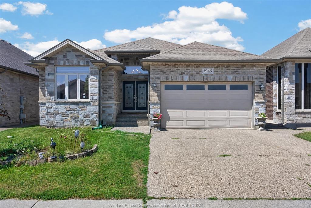 3945-zanzibar-crescent-windsor-ontario-26018935