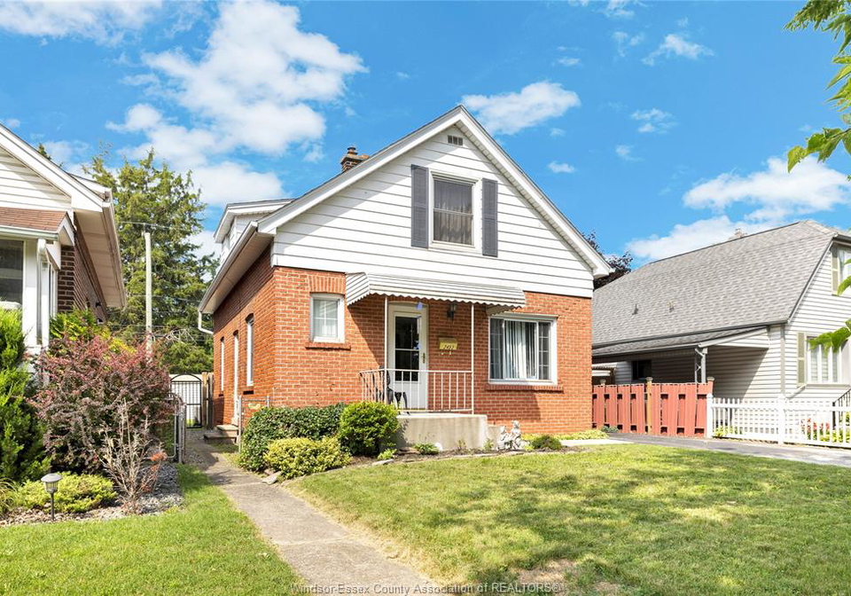2453-turner-road-windsor-ontario-26018946