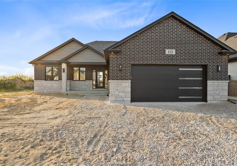 43-bloomington-way-chatham-ontario-26018951