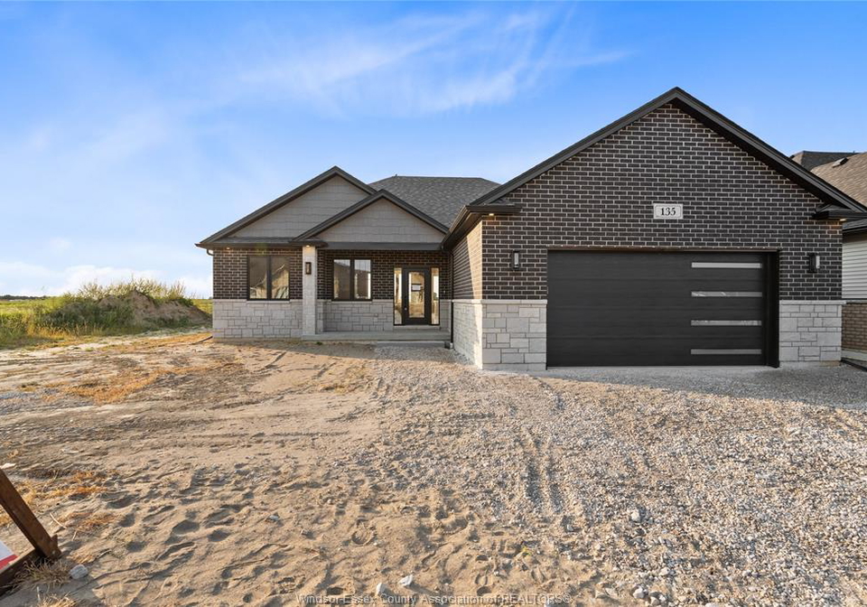 43-bloomington-way-chatham-ontario-26018951