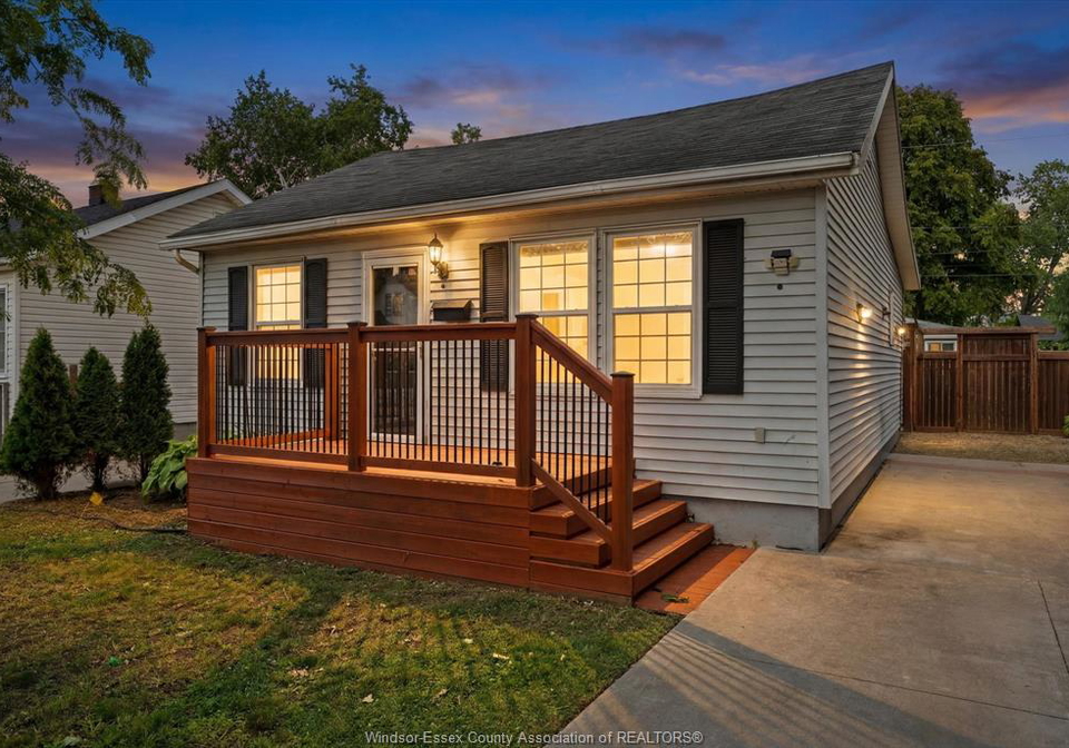 1330-central-avenue-windsor-ontario-26018955