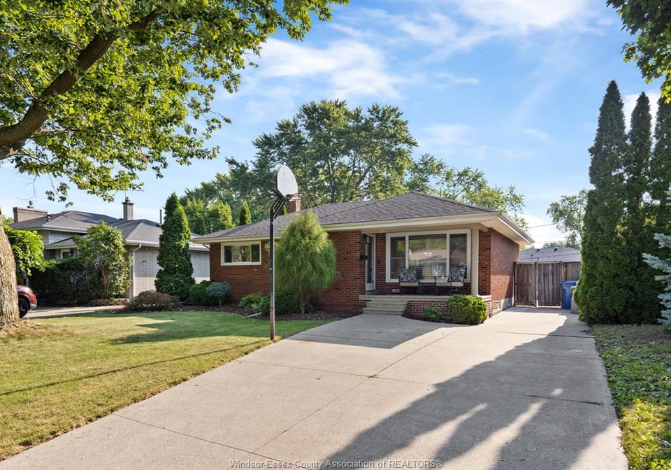 462-dormar-drive-windsor-ontario-26018957