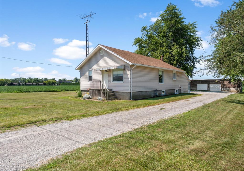2301-albuna-townline-kingsville-ontario-26018960