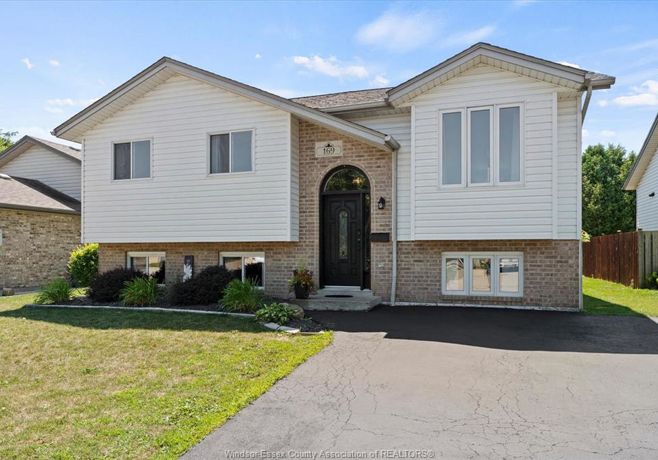 169-mediterranean-avenue-amherstburg-ontario-26018971