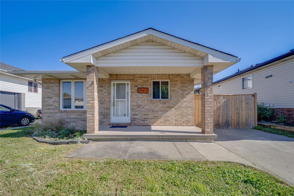 1465-foster-avenue-windsor-ontario-26018980